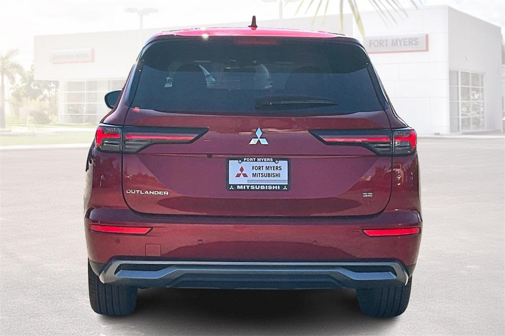 Thumbnail image of 2025 Mitsubishi Outlander at Fort Myers Mitsubishi