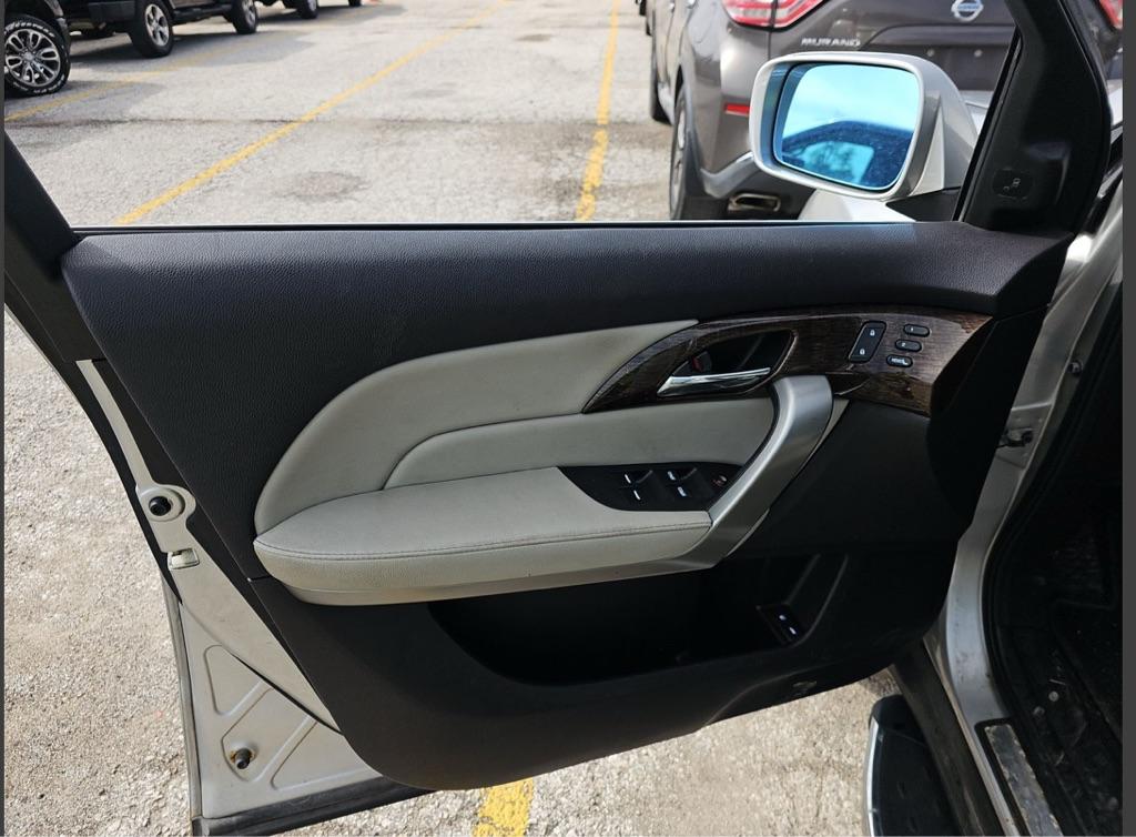 Thumbnail image of 2010 Acura MDX at ALIBABA MOTORS