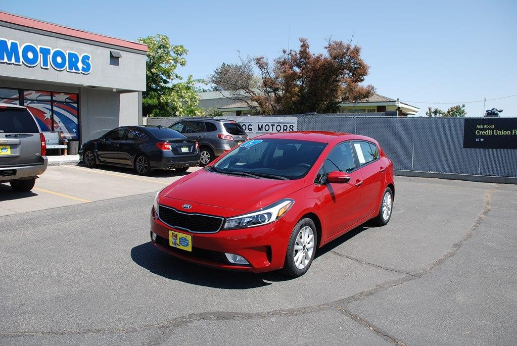 Thumbnail image of 2017 Kia Forte5 at BULLDOG MOTORS