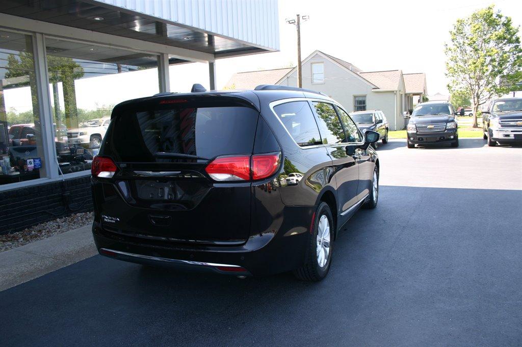 Thumbnail image of 2017 Chrysler Pacifica at Skillman's Auto Sales