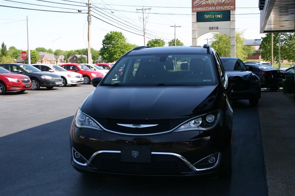 Thumbnail image of 2017 Chrysler Pacifica at Skillman's Auto Sales