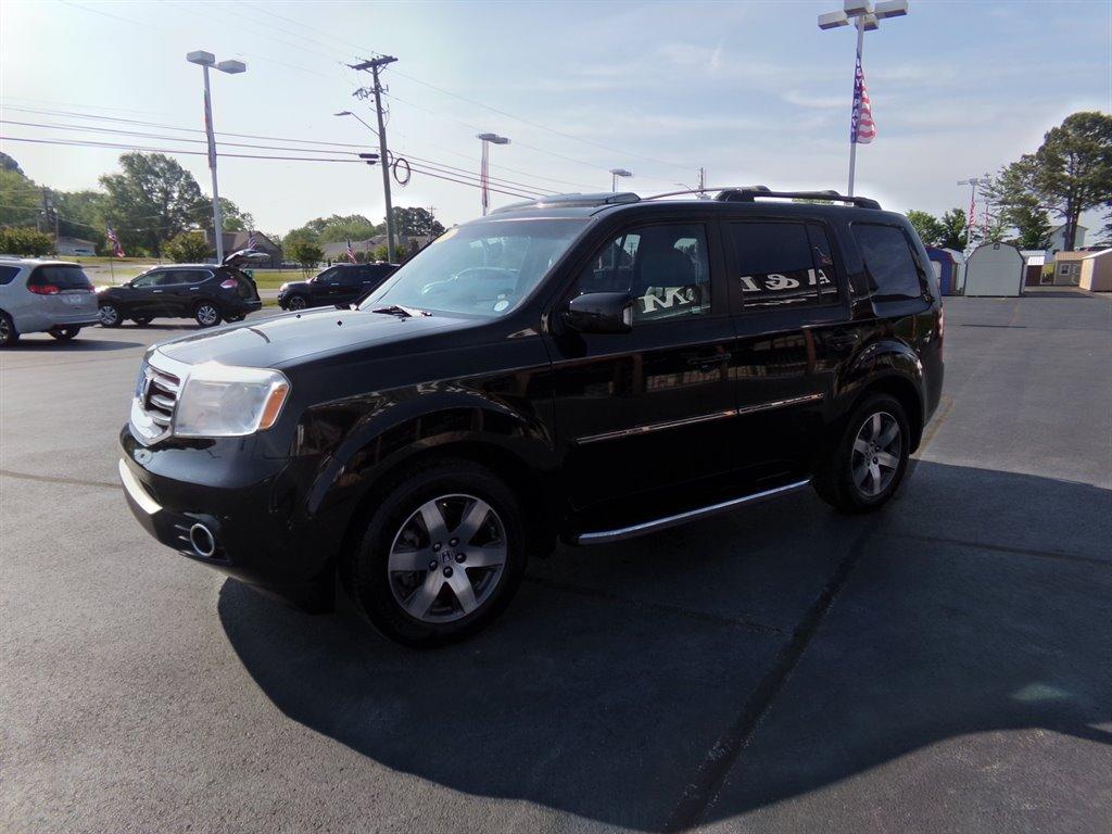 Thumbnail image of 2015 Honda Pilot at A & D MOTORS INC.