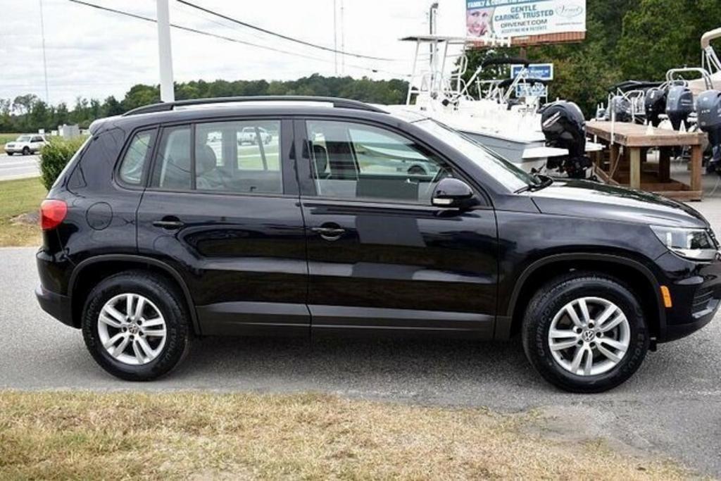 Thumbnail image of 2017 Volkswagen Tiguan at Five Star Toyota of Milledgeville