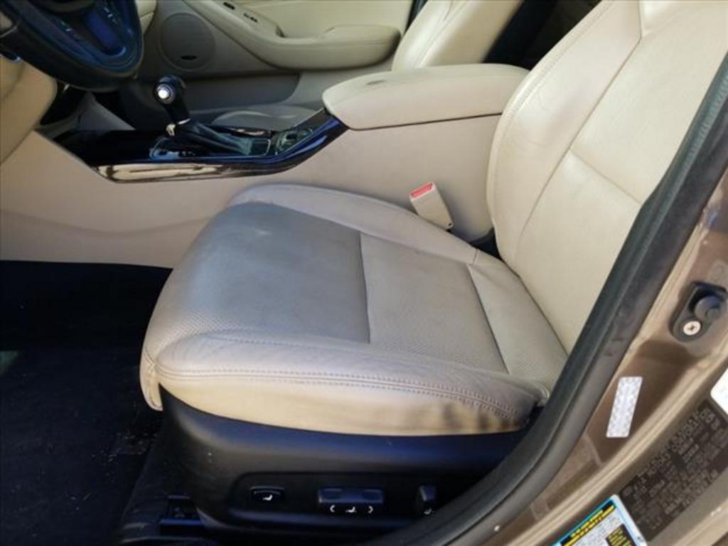 Thumbnail image of 2014 Kia Cadenza at Truck Town, INC