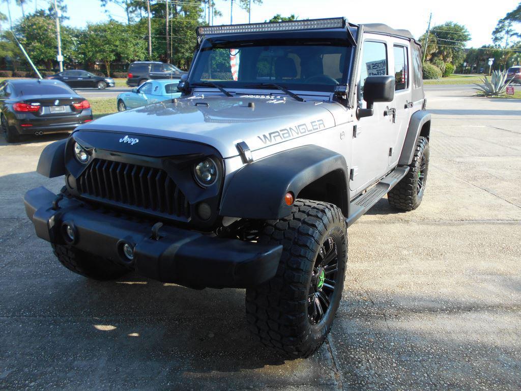 Thumbnail image of 2016 Jeep Wrangler Unlimited at Navarre Motors, Inc