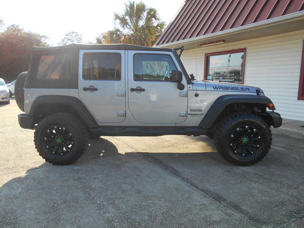 Thumbnail image of 2016 Jeep Wrangler Unlimited at Navarre Motors, Inc