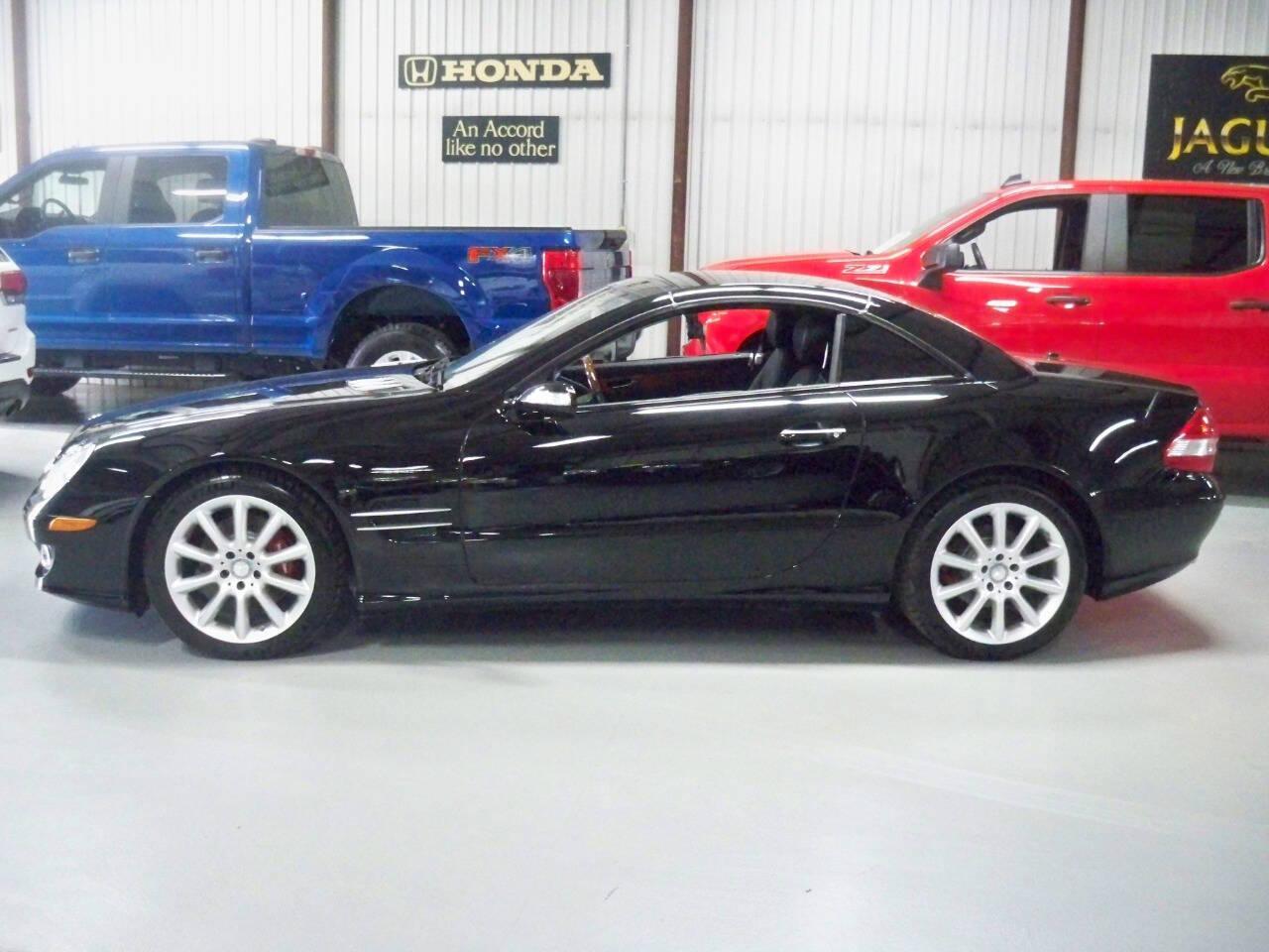 Thumbnail image of 2008 Mercedes-Benz SL-Class at Nice Car Company Inc.