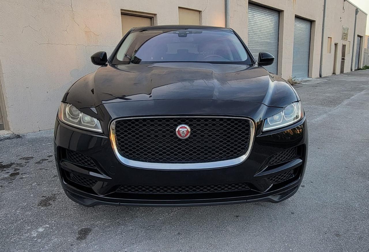 Thumbnail image of 2018 Jaguar F-PACE at Selective Motor Cars