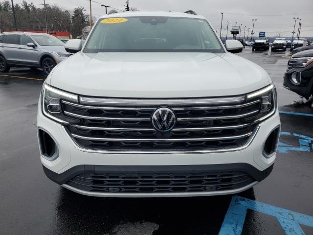 Thumbnail image of 2024 Volkswagen Atlas at Fox Automotive Group Inc. Toyota Volkswagen