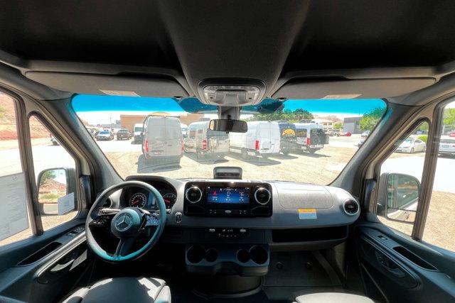 Thumbnail image of 2025 Mercedes-Benz Sprinter at MercedesBenzOfStGeorge NEW