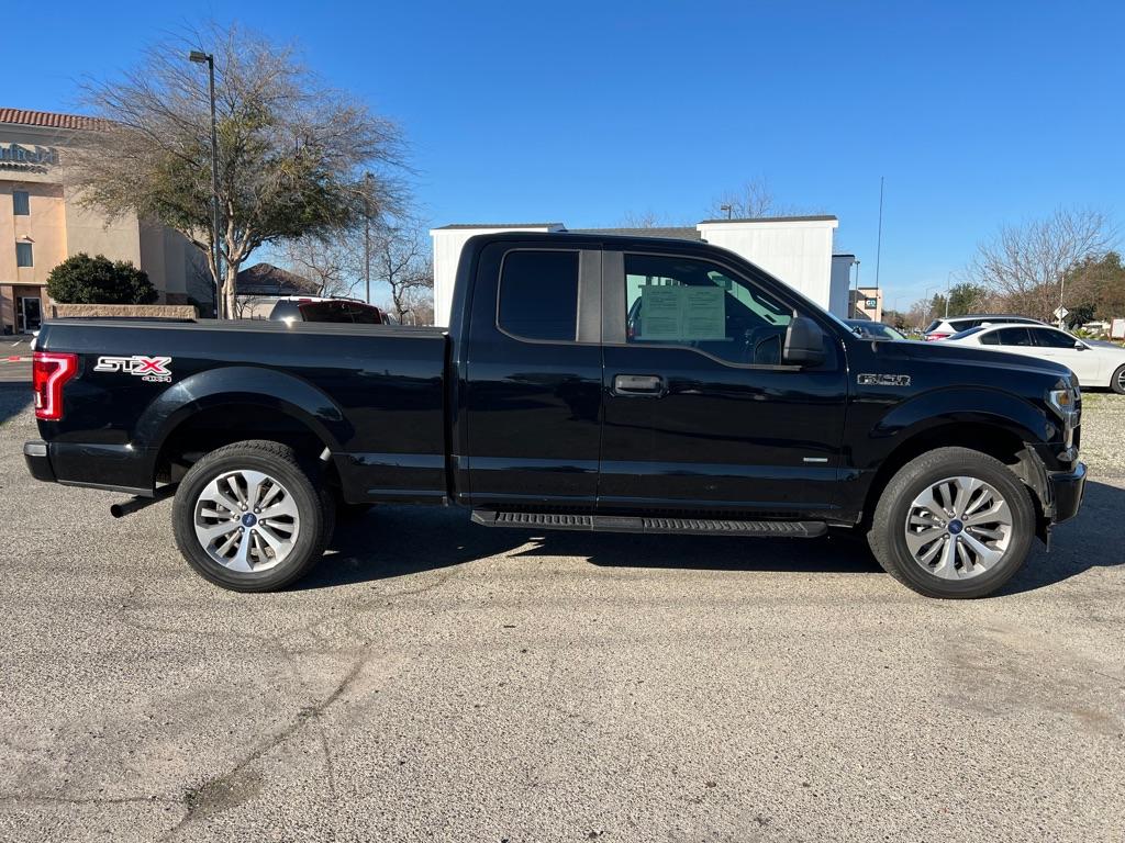 Thumbnail image of 2017 Ford F-150 at AUTO MERCADO