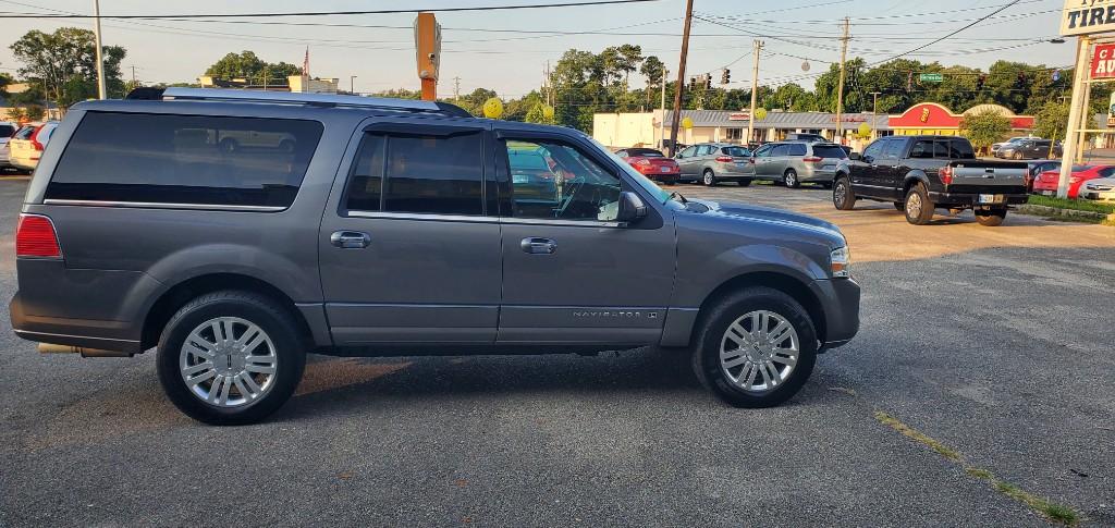 Thumbnail image of 2012 Lincoln Navigator L at Suncoast Auto Sales