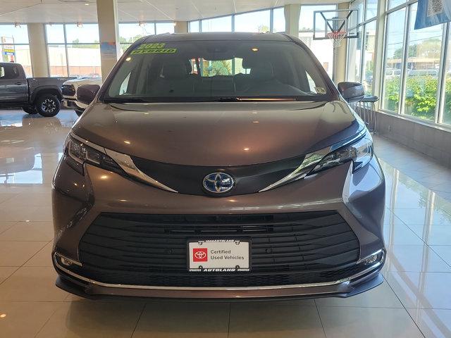 Thumbnail image of 2023 Toyota Sienna at Autoland Toyota