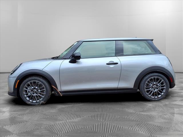 Thumbnail image of 2025 MINI Hardtop 2 Door at MiniOfTheMainline of Bala Cynwyd, PA