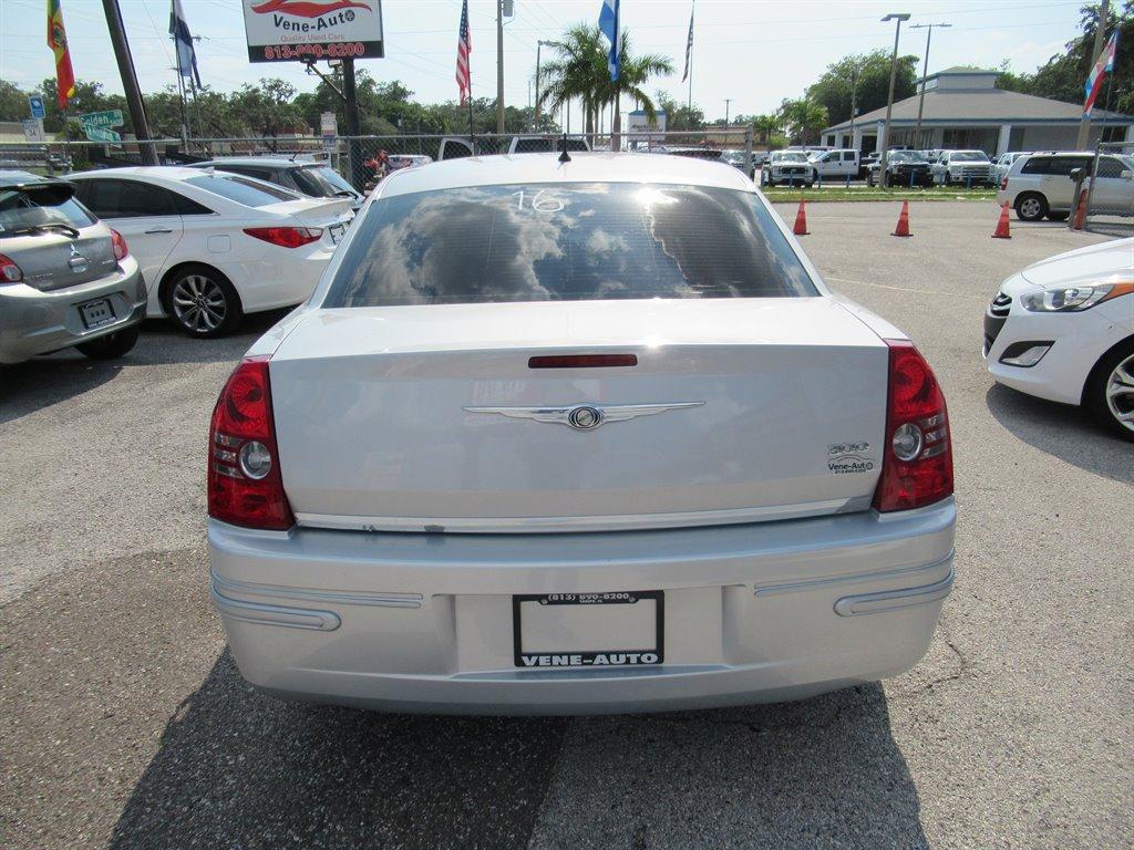 Thumbnail image of 2009 Chrysler 300 at Vene-auto, Inc.