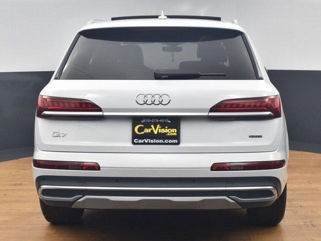Thumbnail image of 2022 Audi Q7 at Car Vision Inc.