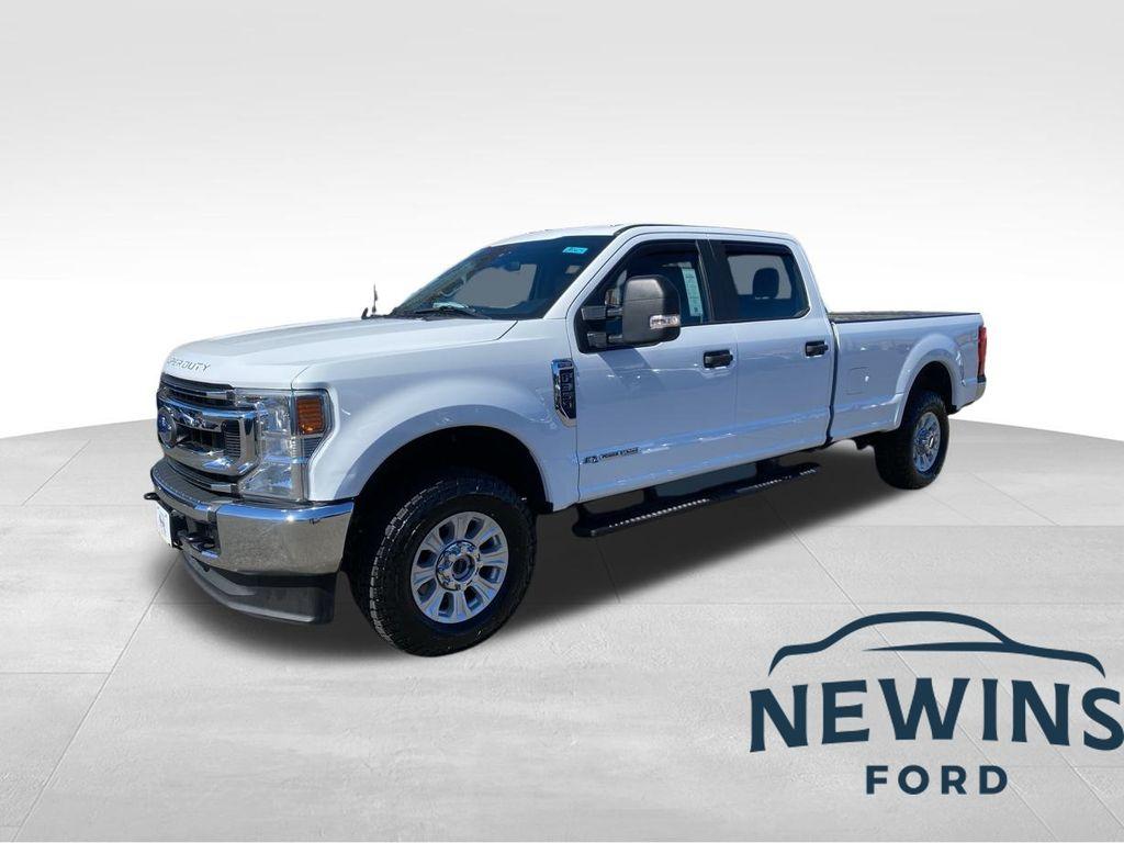 Thumbnail image of 2022 Ford F-350 Super Duty at Newins Bay Shore Ford