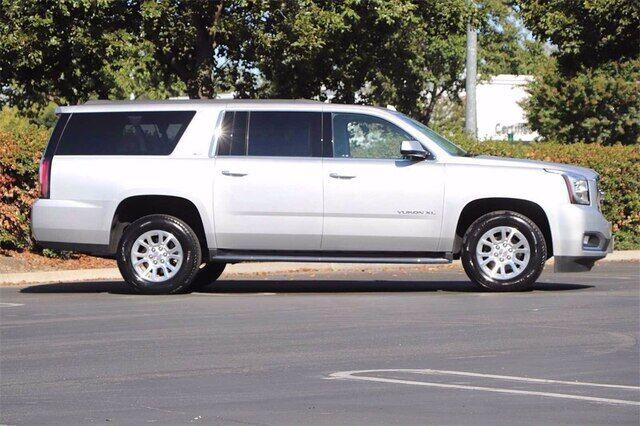 Thumbnail image of 2020 GMC Yukon XL at Dublin Kia