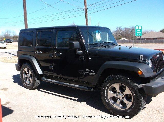 Thumbnail image of 2016 Jeep Wrangler Unlimited at Santros Family Autos
