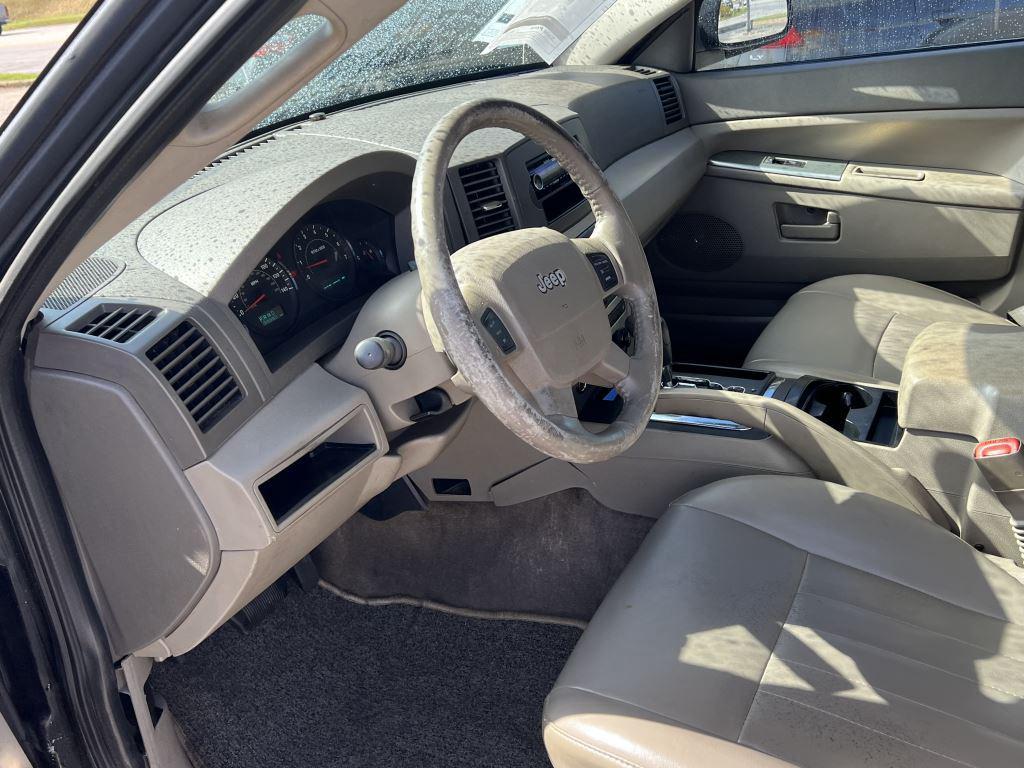 Thumbnail image of 2005 Jeep Grand Cherokee at Value Ride