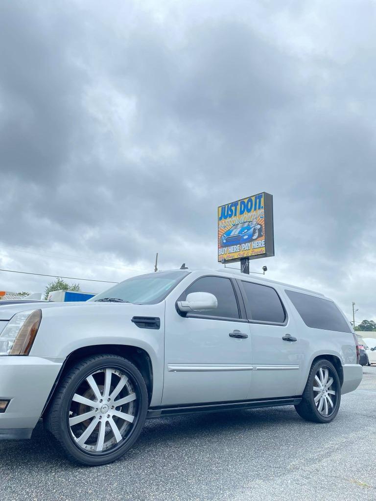 Thumbnail image of 2010 Cadillac Escalade ESV at Just Do It Automotive