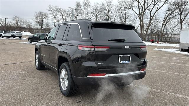 Thumbnail image of 2025 Jeep Grand Cherokee at Golling Chrysler Dodge Jeep Ram