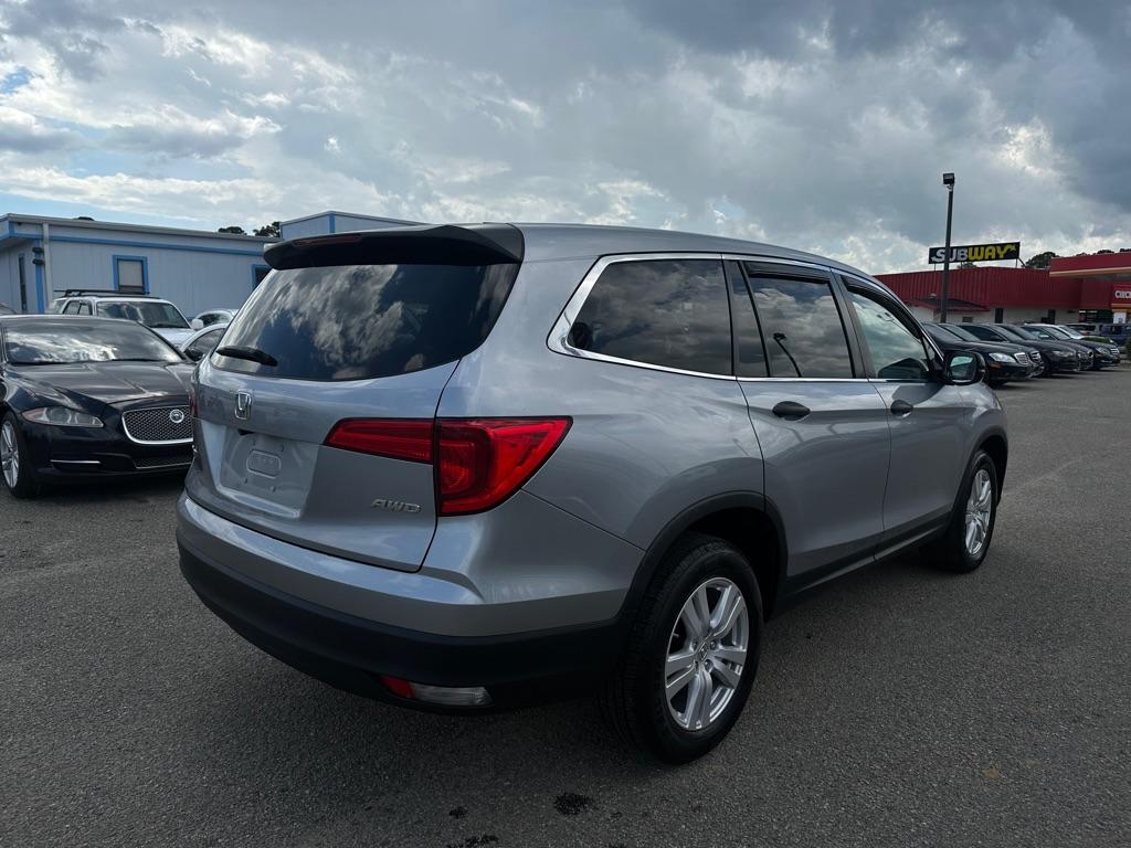 Thumbnail image of 2017 Honda Pilot at GEMELLI'S AUTO SALES