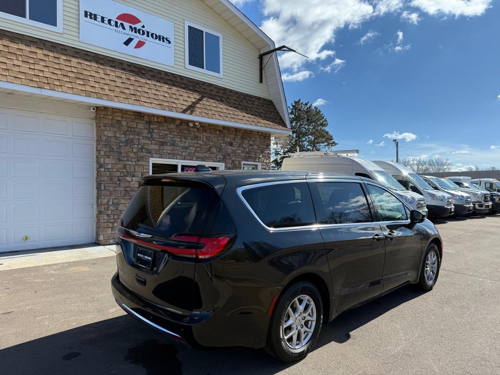Thumbnail image of 2023 Chrysler Pacifica at REECIA MOTORS LLC
