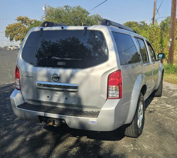 Thumbnail image of 2012 Nissan Pathfinder at THRIFTY WHEELS