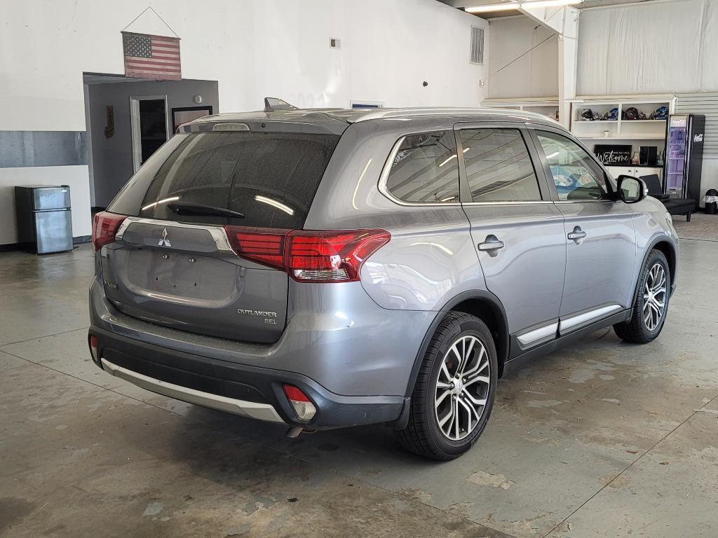 Thumbnail image of 2017 Mitsubishi Outlander at Little Bear Car Company