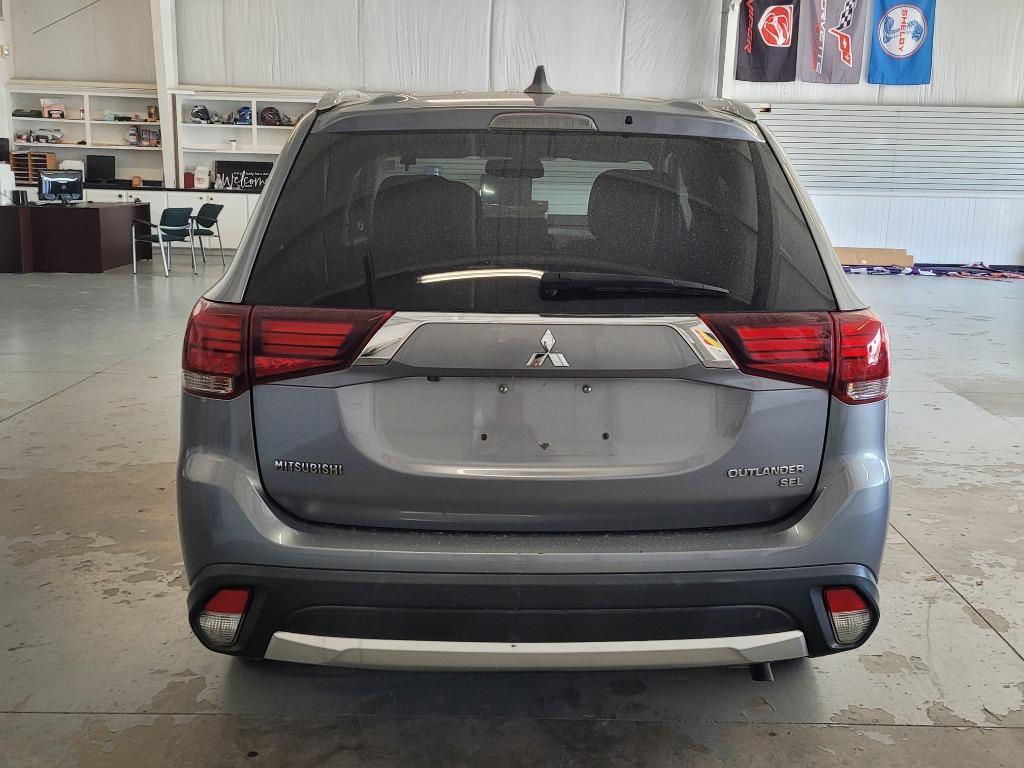Thumbnail image of 2017 Mitsubishi Outlander at Little Bear Car Company