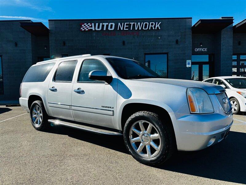Thumbnail image of 2012 GMC Yukon XL at Auto Network