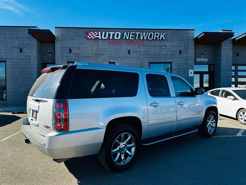 Thumbnail image of 2012 GMC Yukon XL at Auto Network