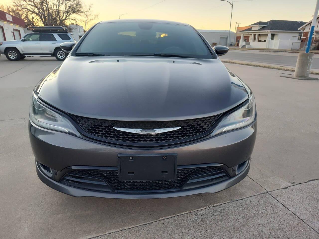 Thumbnail image of 2016 Chrysler 200 at World of Wheels Autoplex