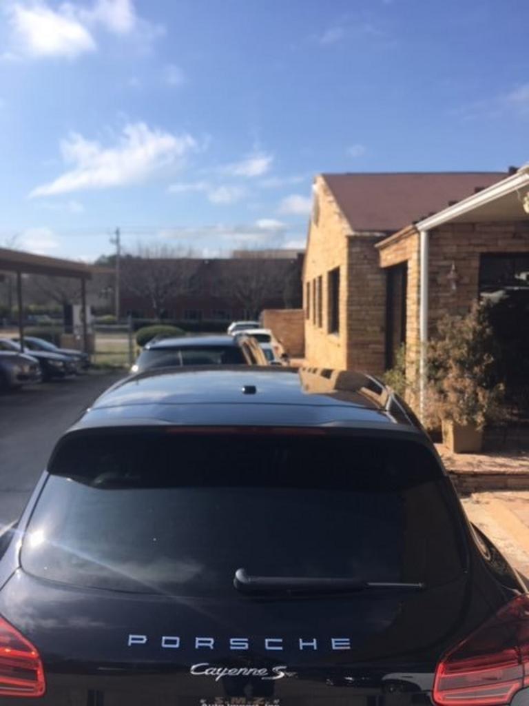 Thumbnail image of 2015 Porsche Cayenne at Robins Imports