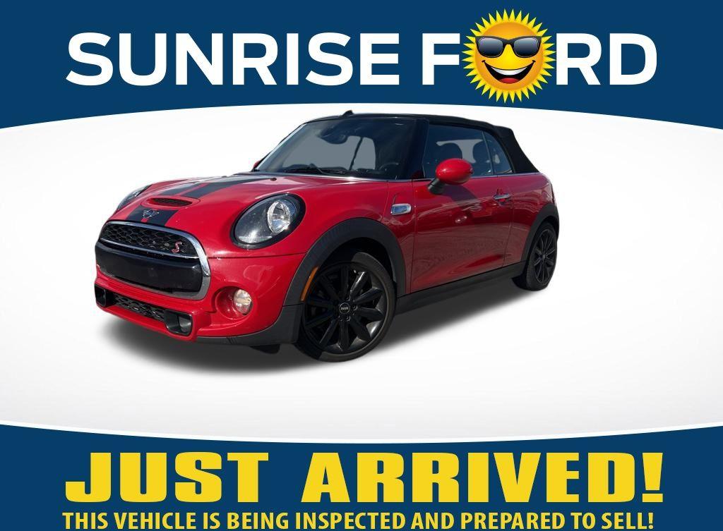 Thumbnail image of 2019 MINI Convertible at Sunrise Volkswagen of Fort Pierce