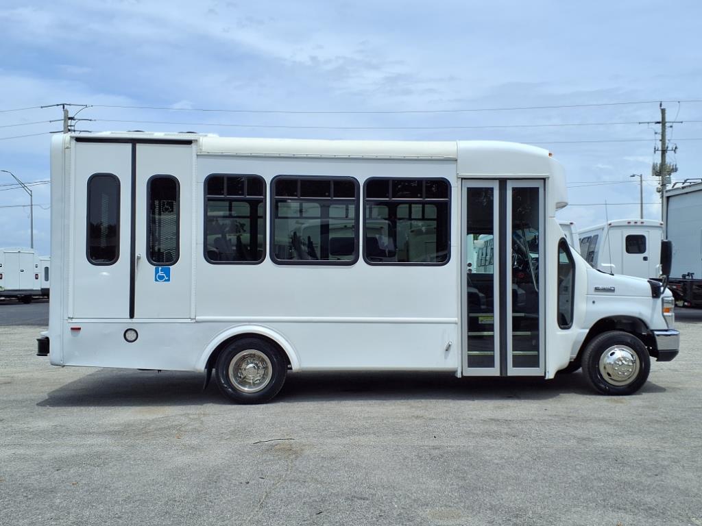 Thumbnail image of 2019 Ford E-Series at Srq Auto Llc