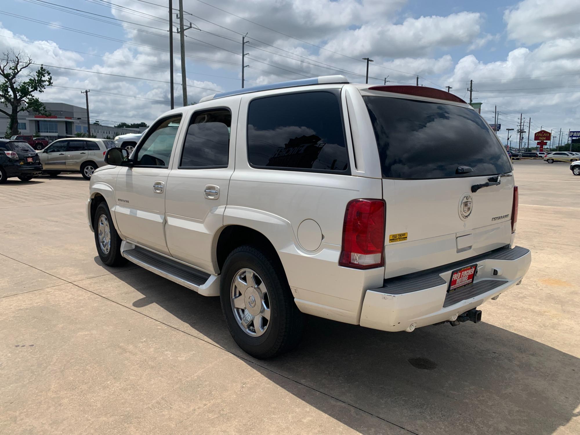 Thumbnail image of 2005 Cadillac Escalade at Fred Fincher Motors