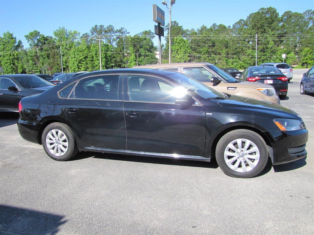 Thumbnail image of 2014 Volkswagen Passat at Bell's Auto Sales INC