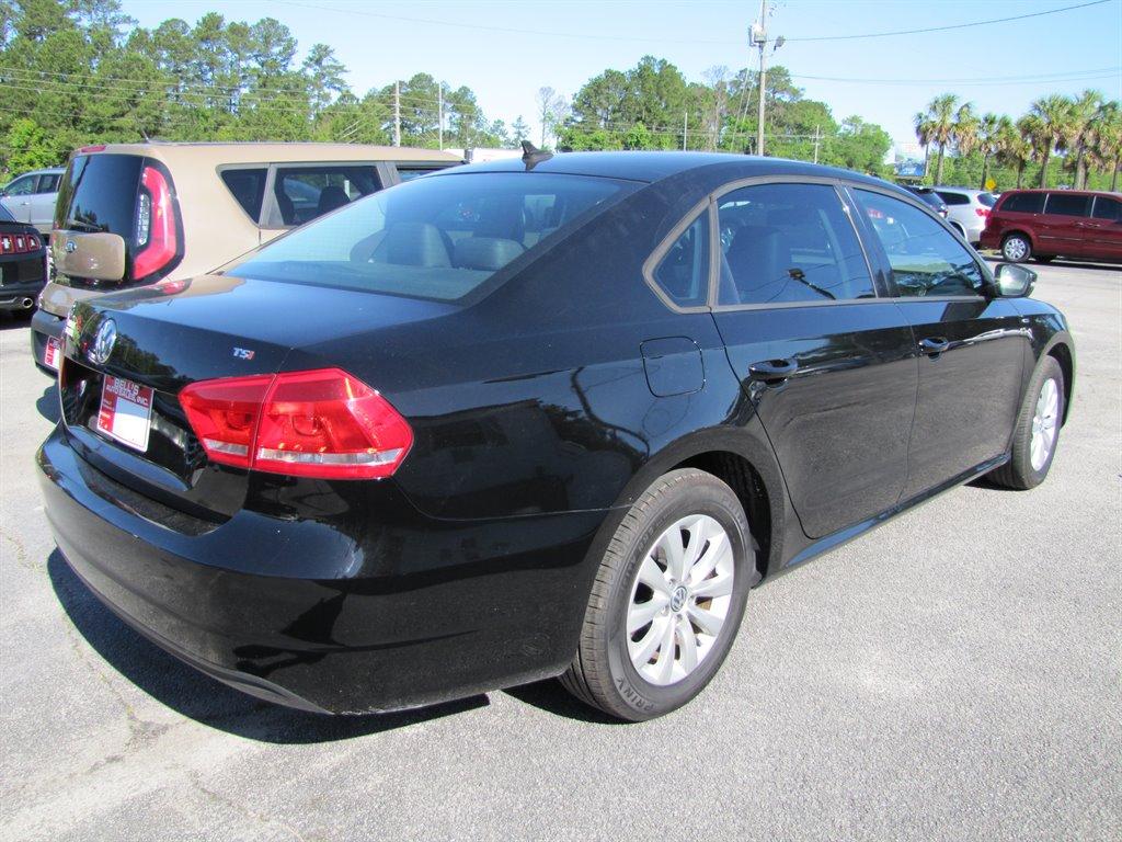 Thumbnail image of 2014 Volkswagen Passat at Bell's Auto Sales INC