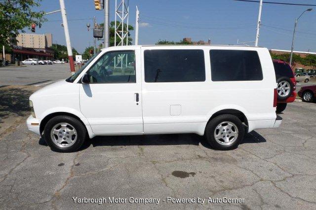 Thumbnail image of 2004 Chevrolet Astro at AutoCorner Website System