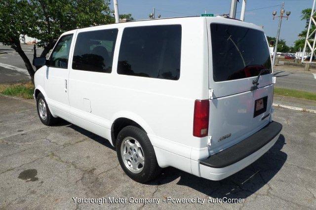 Thumbnail image of 2004 Chevrolet Astro at AutoCorner Website System