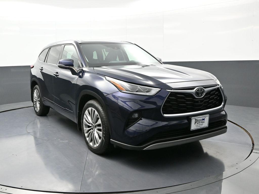 Thumbnail image of 2022 Toyota Highlander at Plaza Honda