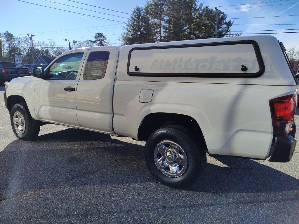 Thumbnail image of 2020 Toyota Tacoma at METROPOLIS AUTO SALES, LLC
