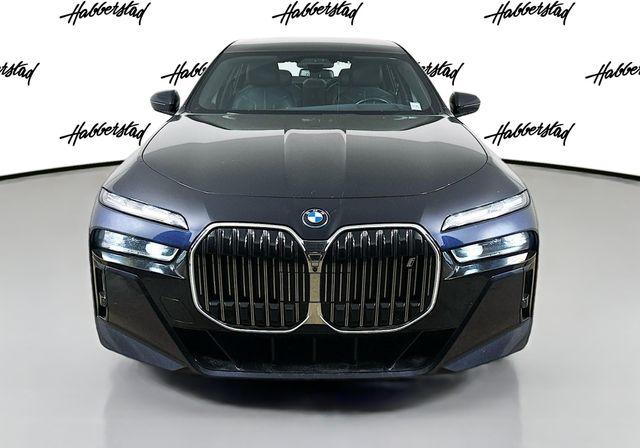 Thumbnail image of 2023 BMW i7 at Habberstad BMW of Huntington