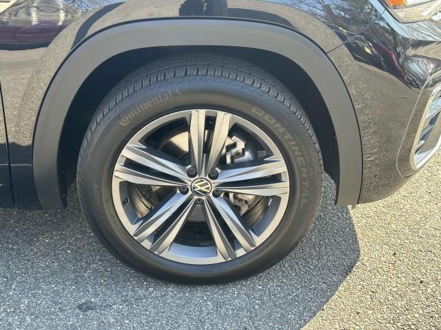 Thumbnail image of 2022 Volkswagen Atlas at East Hills Chrysler Jeep Dodge