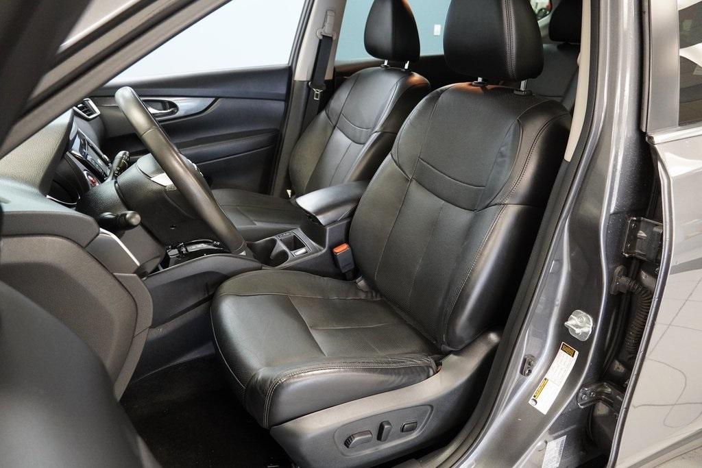 Thumbnail image of 2015 Nissan Rogue at Serpentini Chevrolet of Strongsville