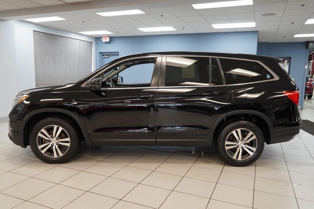 Thumbnail image of 2016 Honda Pilot at Serpentini Chevrolet of Strongsville