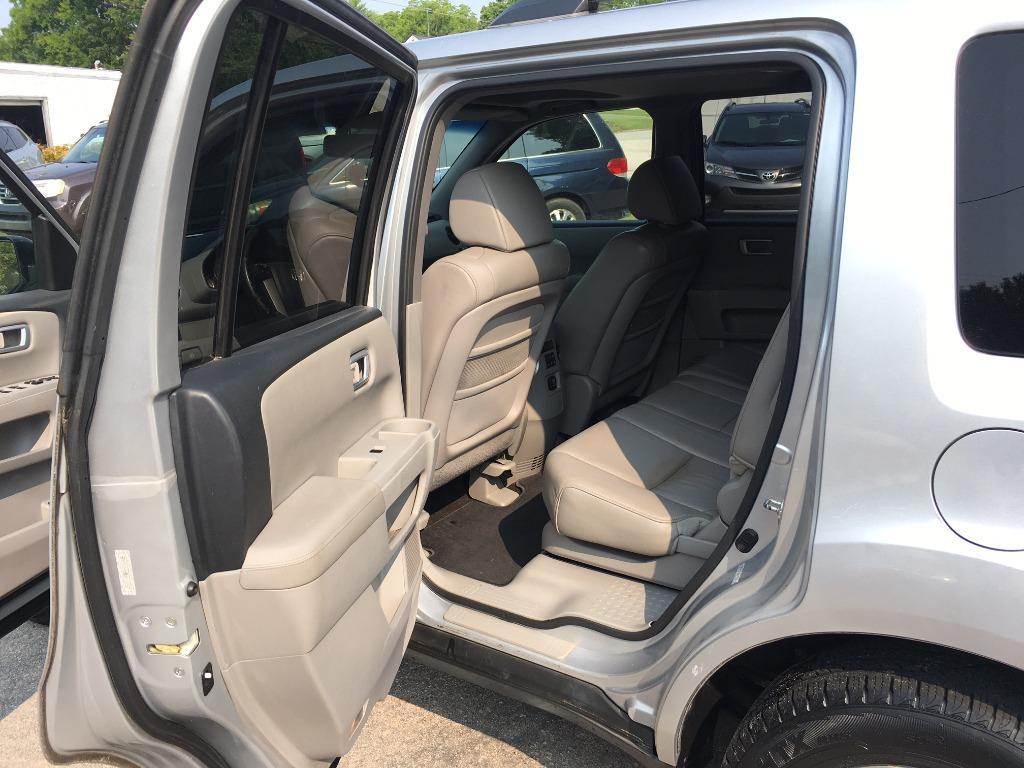 Thumbnail image of 2011 Honda Pilot at Hicks Motor Sales, LLC