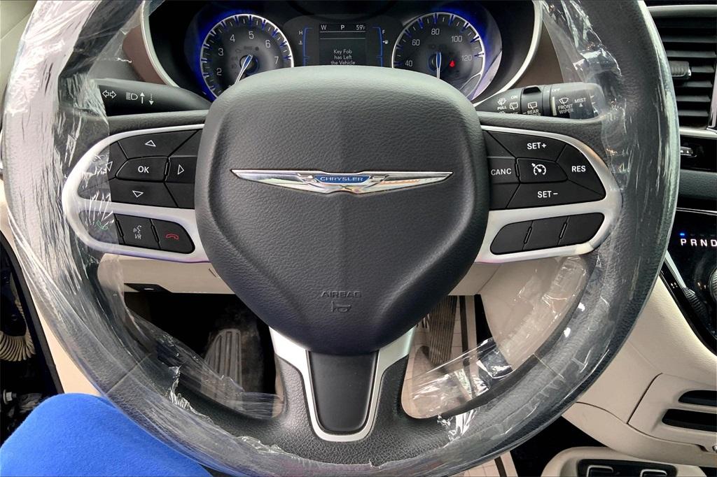 Thumbnail image of 2018 Chrysler Pacifica at Vehicle City Motors
